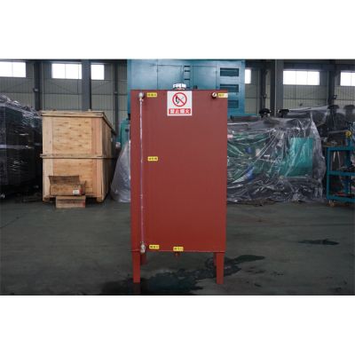 廠(chǎng)價(jià)直銷(xiāo)200L柴油發(fā)電機(jī)組專(zhuān)用油箱,發(fā)電機(jī)組油箱具有透明油標(biāo)、進(jìn)油口有閥關(guān)門(mén)控制、200升油箱回油在油泵油箱上部，柴油排污口在油箱的低部。