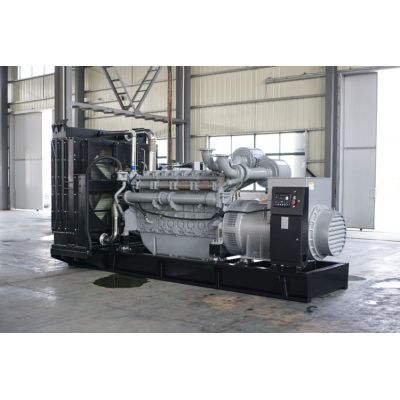 800kw珀金斯柴油發(fā)電機(jī)組-珀金斯8缸柴油機(jī)4008TAG2A柴油發(fā)電機(jī)組,缸徑/行程：160/190mm,柴油發(fā)電機(jī)組水冷發(fā)動機(jī)功率899KW,柴油發(fā)電機(jī)組配套馬拉松斯坦福發(fā)電機(jī)。廠價直銷歡迎選購：13773399855。