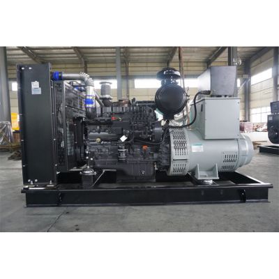 150kw上柴股份柴油發(fā)電機(jī)組-上柴股份6缸柴油機(jī)SC7H230D2柴油發(fā)電機(jī)組,缸徑/行程：105/124mm,柴油發(fā)電機(jī)組水冷發(fā)動(dòng)機(jī)功率170KW,柴油發(fā)電機(jī)組配套馬拉松斯坦福發(fā)電機(jī)。廠(chǎng)價(jià)直銷(xiāo)歡迎選購(gòu)：13773399855。