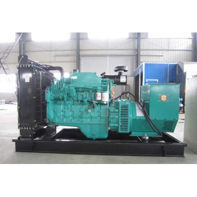 150kw東風康明斯柴油發(fā)電機組-東風康明斯6缸柴油機6CTA8.3-G2柴油發(fā)電機組,缸徑/行程：114/135mm,柴油發(fā)電機組水冷發(fā)動機功率163KW,柴油發(fā)電機組配套馬拉松斯坦福發(fā)電機。廠價直銷歡迎選購：13773399855。